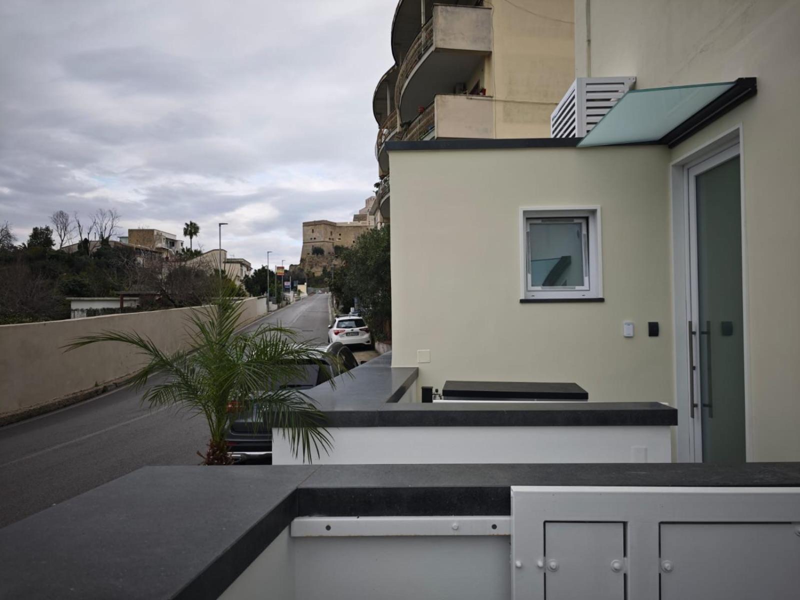 Shanti Rooms & Apartments Castello Bacoli Exterior foto